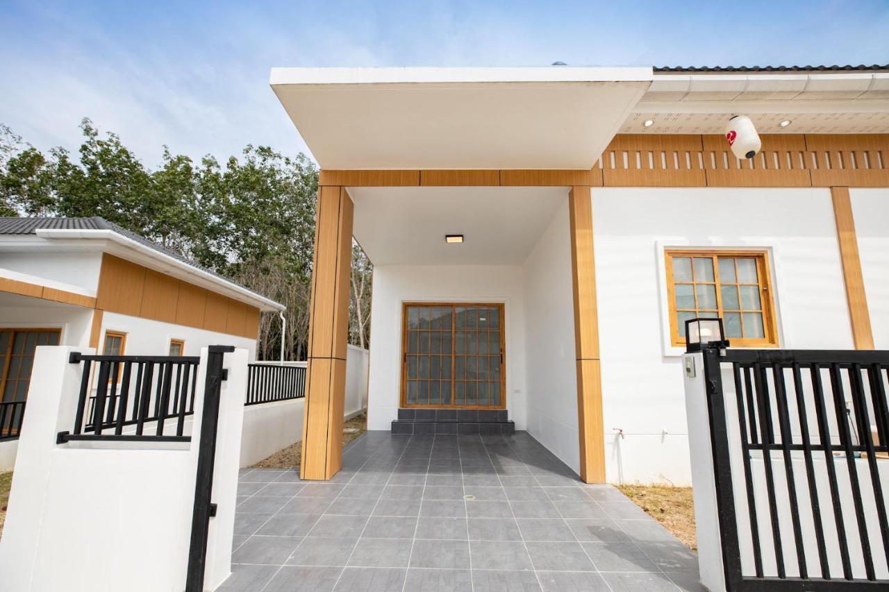 Villa Sunrise Garden A181 Ban Muang Mai Exterior photo